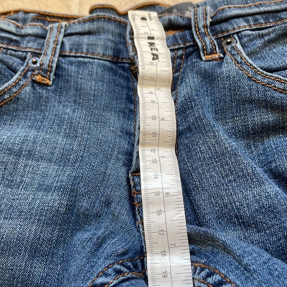Levi’s jeans , low rise 524 boot cut - Picture 8 of 8